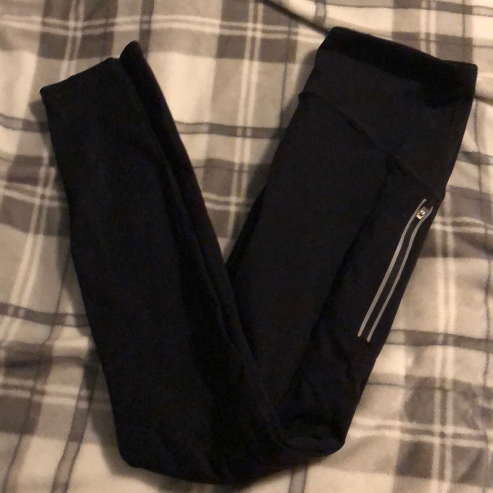 Fabletics High-Waisted Motion365® Legging